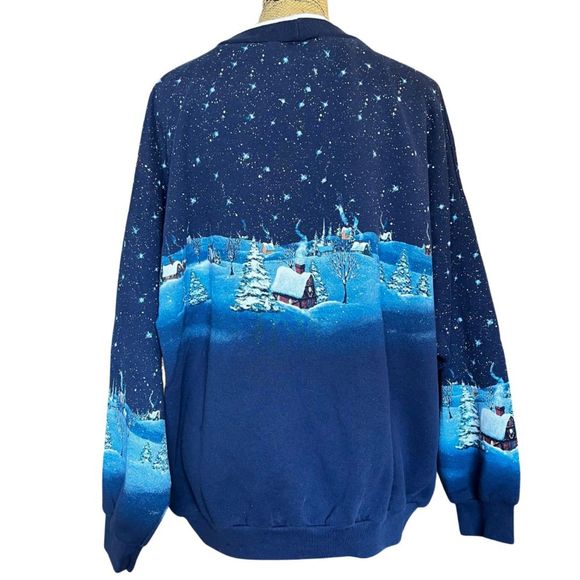 Winter/Christmas Scene - Crewneck Sweatshirt - Picture 3 of 7